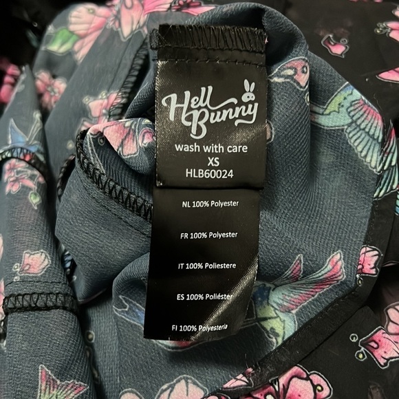 Hell Bunny Hummingbird Blouse Size XS - Picture 7 of 7